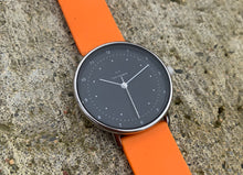 Lade das Bild in den Galerie-Viewer, F | C14 Kautschukarmband