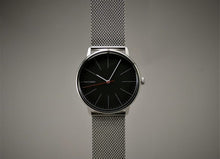 Lade das Bild in den Galerie-Viewer, Q | C29 Schwarze Linie | Milanaise-Armband