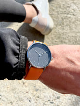 Lade das Bild in den Galerie-Viewer, F | C14 Kautschukarmband