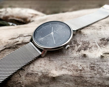 Lade das Bild in den Galerie-Viewer, C | C14 Milanaisearmband