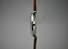 Lade das Bild in den Galerie-Viewer, K | C29 Schwarze Linie | Braunes Sattelleder
